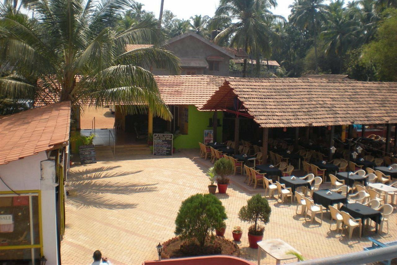 Resort Village Royale Calangute Exterior photo