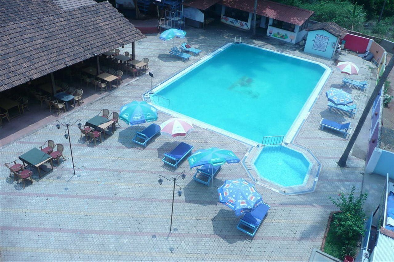 Resort Village Royale Calangute Exterior photo